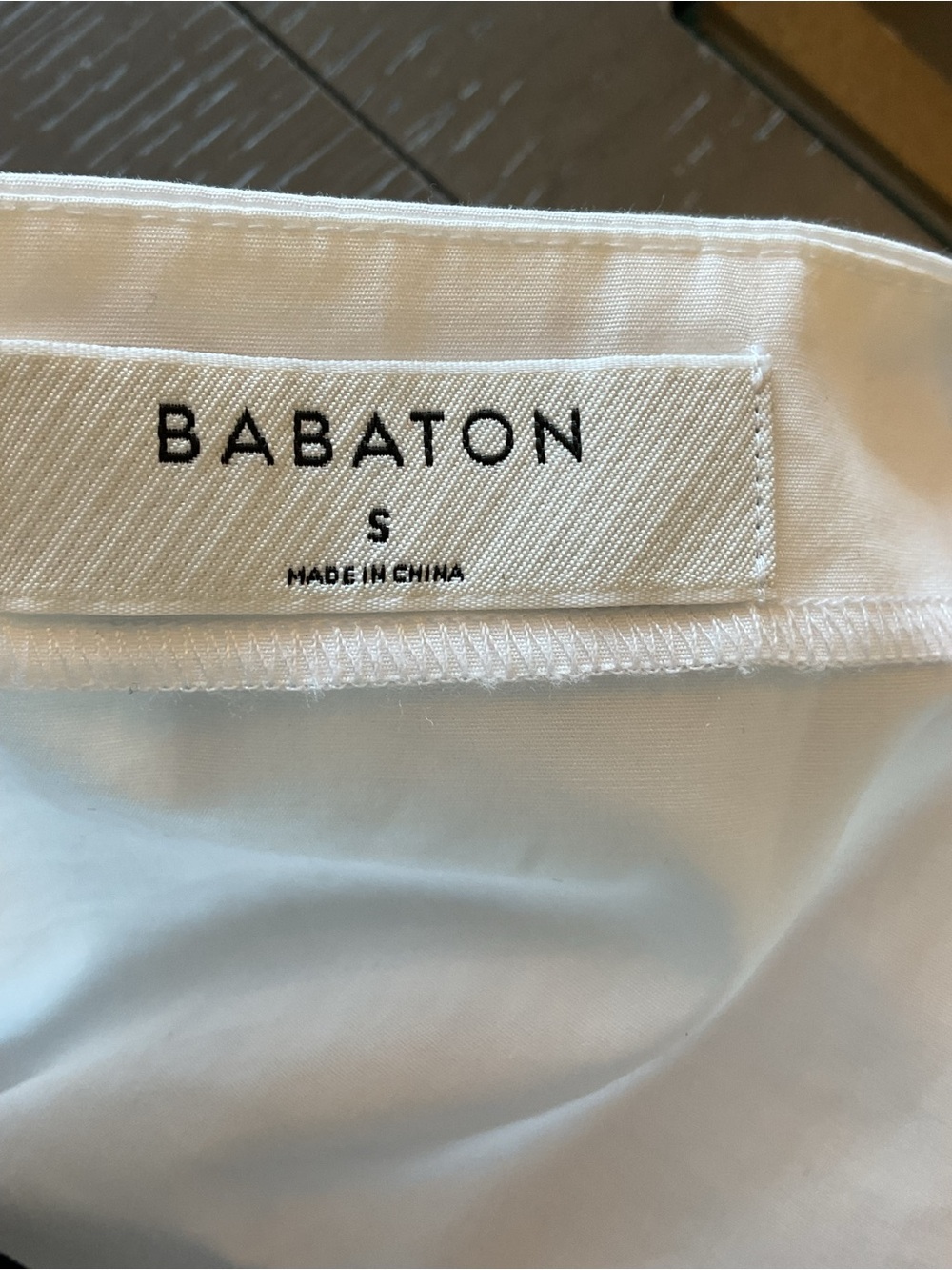Aritzia Babaton White Blouse with Off-Shoulder blouse with balloon sleeves. - Picture 2 of 12